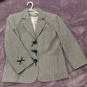Woman’s blazer